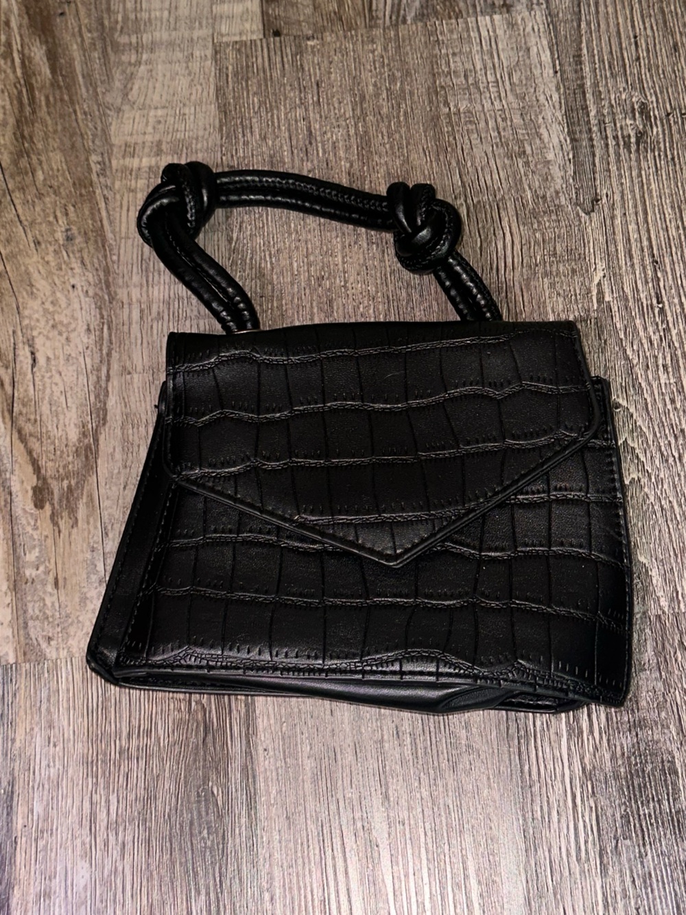 SHEIN Black Croc-Embossed Knot-Handle Belt Bag